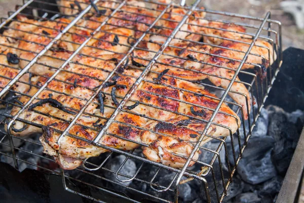 Hühnerflügel Auf Dem Grill Wald Kochen — Stockfoto