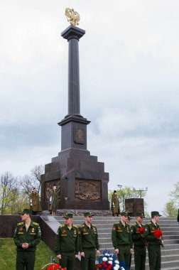 Açılması Stella ve çelenk memor döşeme