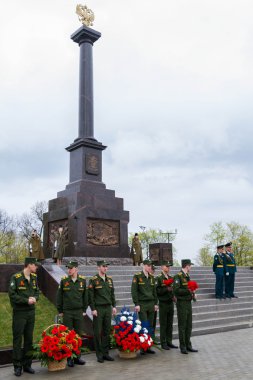 Açılması Stella ve çelenk memor döşeme