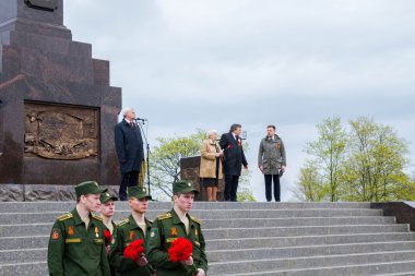 Açılması Stella ve çelenk memor döşeme
