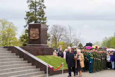 Açılması Stella ve çelenk memor döşeme