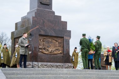Açılması Stella ve çelenk memor döşeme