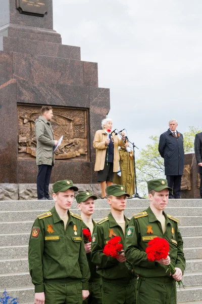 Açılması Stella ve çelenk memor döşeme