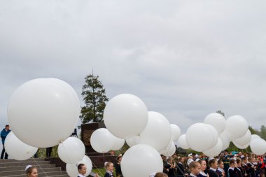 Açılması Stella ve çelenk memor döşeme