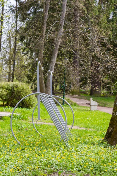 Rowerów Parking Parku Trawniku — Zdjęcie stockowe