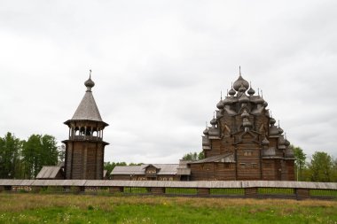 Leningrad bölgesi, vsevolozhsky bölgesi, Rusya, 17 Mayıs 2015. Nevsky parclass. şefaat Kilisesi.