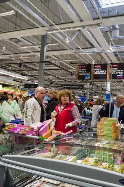 The opening of the Finnish store TO-RUOKA on Rostelecom highway. — Stock Photo, Image