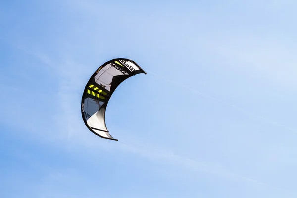 Windsurfing on the beach of the Big Izhora Gulf of Finland — Stock Photo, Image