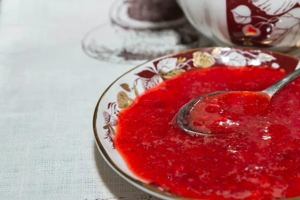 Verse Aardbeien Jam Schotel — Stockfoto