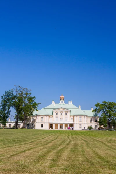 Lomonosov Petersburg Ryssland Juli 2015 Mensjikov Palace Lomonosov Park Sommar — Stockfoto