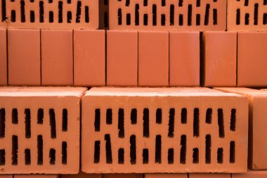 Temelinde inşa kırmızı tuğla