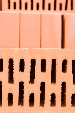 Temelinde inşa kırmızı tuğla