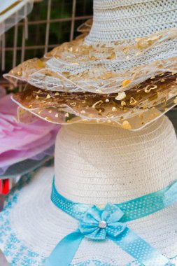 Yaz kadınlar renkli şapka dekor