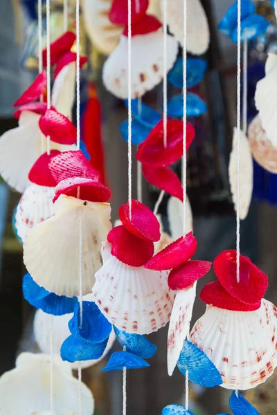 Balones bajo el techo en la fiesta de bodas — Fotos de Stock © duha127