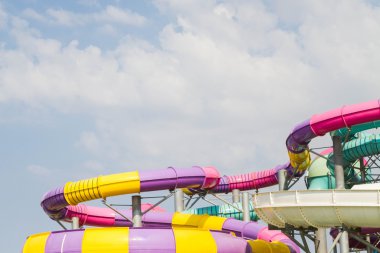 Evpatoria, Kırım, 1 Eylül 2015. Muz Cumhuriyeti Su Parkı Açık gökyüzünün altında.