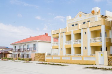 Evpatoria, Kırım, 1 Eylül 2015. Otel Kırım 'da Karadeniz' in kıyısındadır.