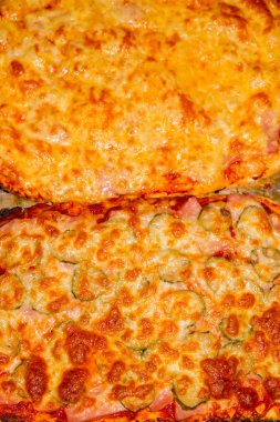 Topingler çeşitli pizza pişirme