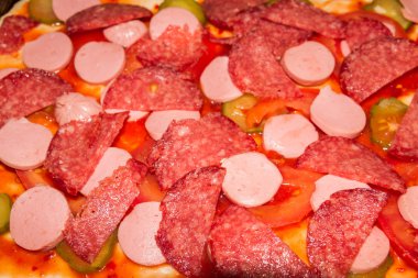 Topingler çeşitli pizza pişirme