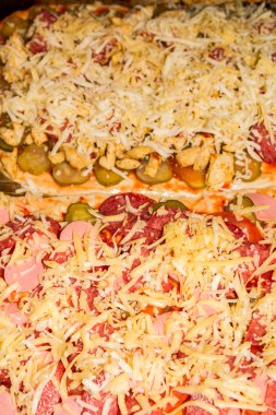 Topingler çeşitli pizza pişirme