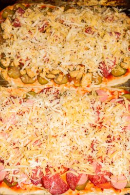 Topingler çeşitli pizza pişirme
