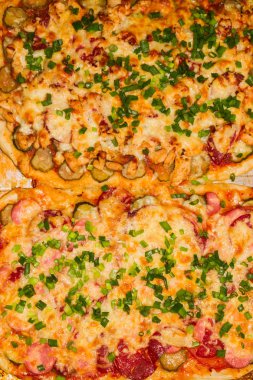 Topingler çeşitli pizza pişirme