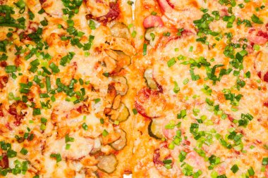 Topingler çeşitli pizza pişirme