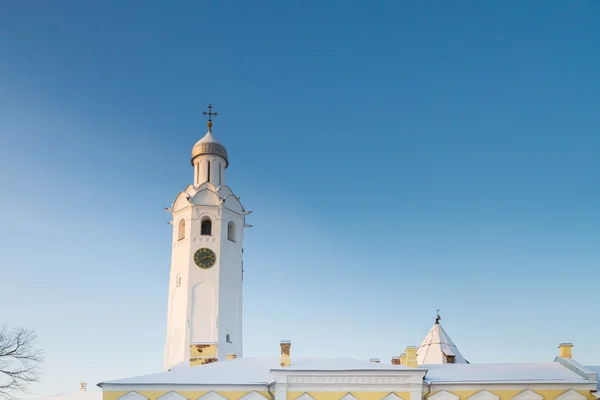 The territory of the Novgorod Kremlin in winter — Stock Photo, Image