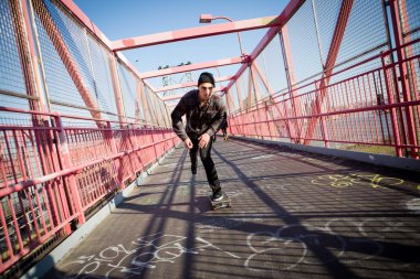 Kaykaycı köprüde cruise