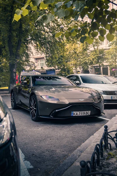 Νέα Aston Martin Vantage Στο Δρόμο Κίεβο Ουκρανία Ιούλιος 2021 — Φωτογραφία Αρχείου