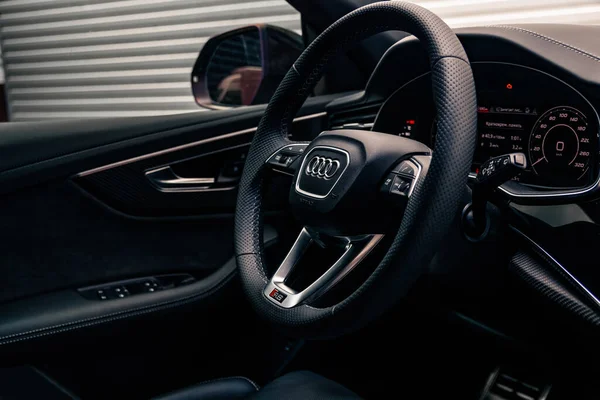 Roda Kemudi Dan Interior Audi Rsq8 Yang Baru Kherson Ukraina — Stok Foto