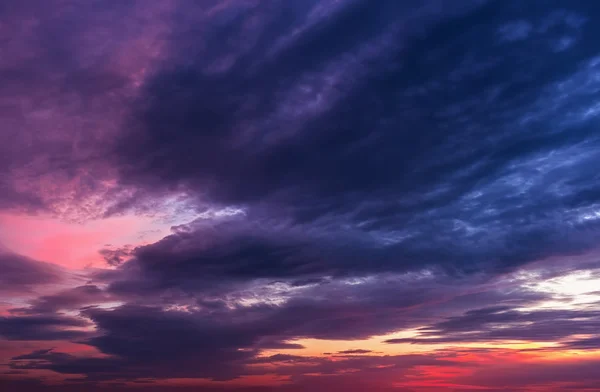 Red sunset withl clouds — Stock Photo, Image
