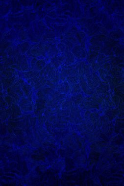 Çiçek desenleri ile soyut koyu mavi arka plan