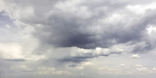 Штормові хмари перед грозою — стокове фото