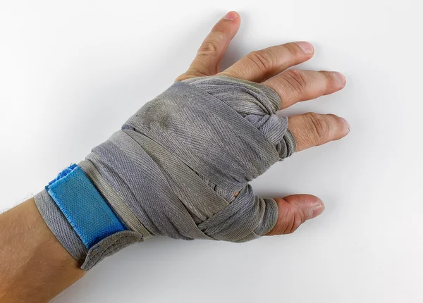 Mão em bandagem de boxe azul — Fotografia de Stock