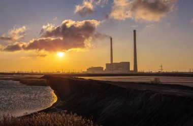 Santral sun.thermal güç planı waterfront satırda