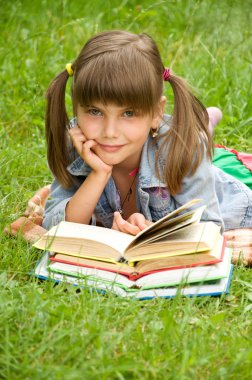 küçük öğrenci okuma kitapları