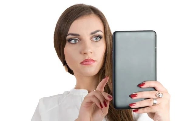 Menina bem sucedida segurando um PC — Fotografia de Stock