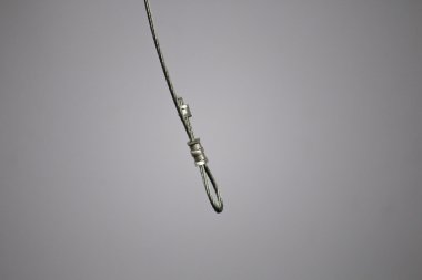 Kablolar ve kanca inşaat sit tavana asılı