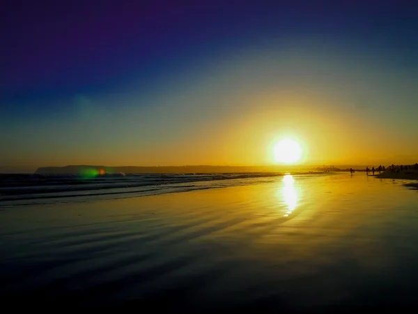 El sol se pone en la playa de Coronado en San Diego en junio — Foto de Stock