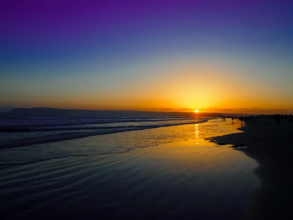 El sol se pone en la playa de Coronado en San Diego en junio — Foto de Stock