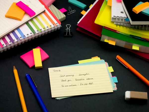 Yeni dil yazma kelime birçok kez üstünde belgili tanımlık defter öğrenme;