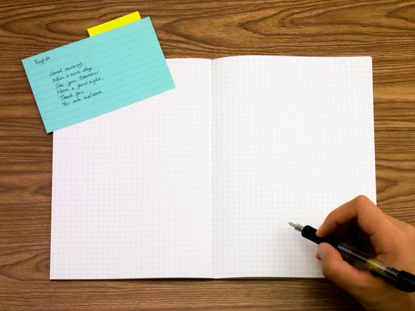 Engels; Leren nieuwe taal schrijven woorden op de Notebook — Stockfoto