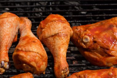 kızarmış tavuk budu