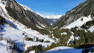 Avusturya 'daki dağların güzel fotoğrafı 