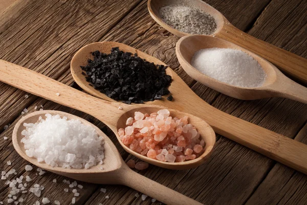 Zbiór różnych rodzajów soli — Zdjęcie stockowe