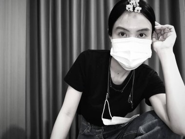 Covid-19 'u & uzak tut (1)