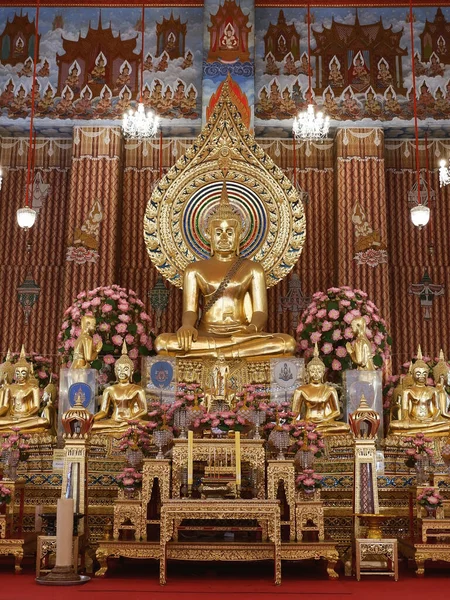 Fielmente Enormes Estatuas Buda Dorada Sala Del Templo — Foto de Stock