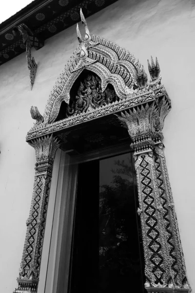 Delicados Cristales Ventana Del Templo Blanco Negro — Foto de Stock