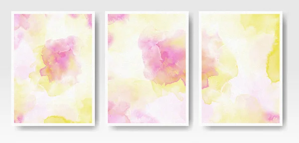 Suluboya lekeli kartlar. Tasarımınız için el çizimi bulanıklık ögesi içeren kartlar. Randevun için tasarım, kartpostal, pankart, logo. Vektör illüstrasyonu.