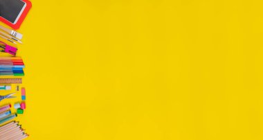 Okul eşyaları takımı. Okul konseptine geri dönelim. Üst Manzara. Boşluğu kopyala